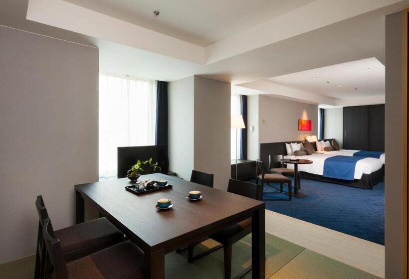 Номер Стандарт, Sapporo Grand