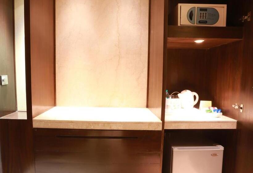 Номер Executive, The Ashok, New Delhi