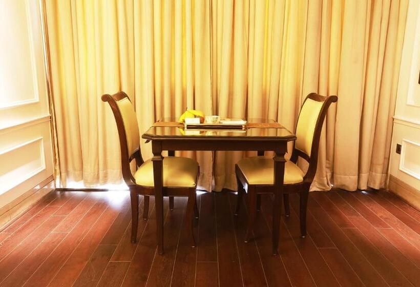 Президентский Люкс, The Ashok, New Delhi