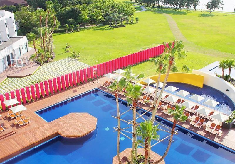 디럭스 룸, The Luigans Spa And Resort