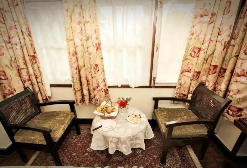 スタンダードルーム, Windamere Hotel   A Colonial Heritage