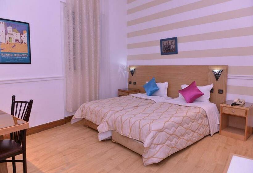 חדר סטנדרט, Continental