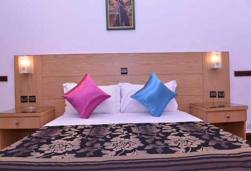 חדר סטנדרט, Continental