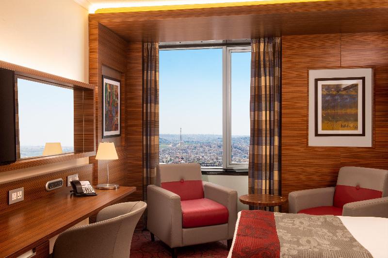 Club Room King Bed, Crowne Plaza Amman, An Ihg