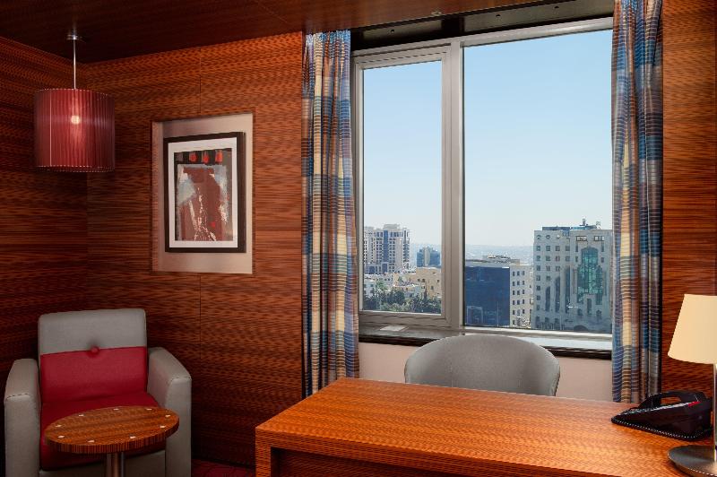 Club Room King Bed, Crowne Plaza Amman, An Ihg