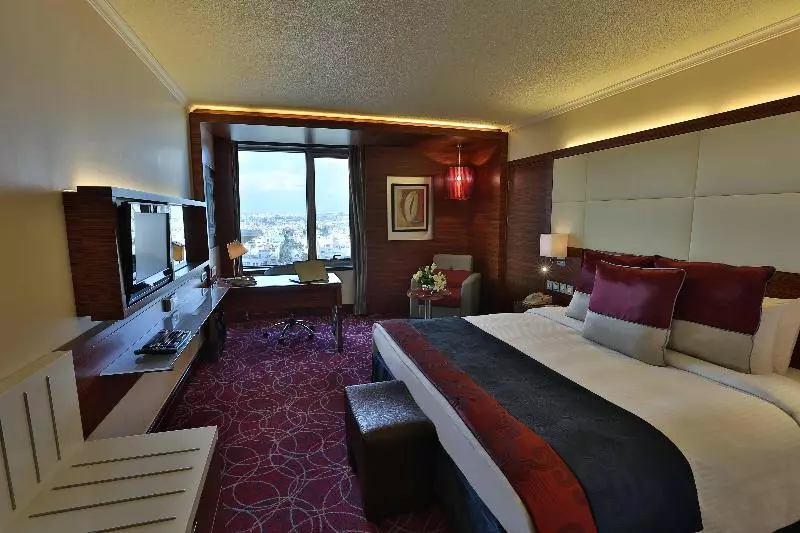 Club Room King Bed, Crowne Plaza Amman, An Ihg