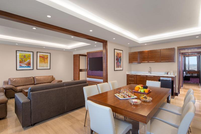 سوییت, Crowne Plaza Amman, An Ihg