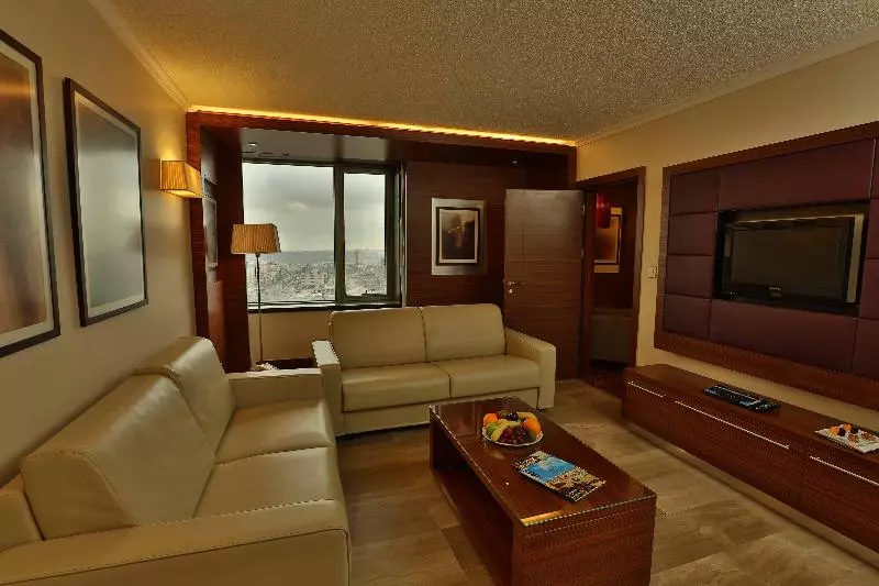 Superior-sviitti, Crowne Plaza Amman, An Ihg