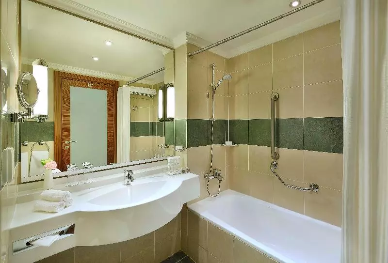 Standard-huone, Crowne Plaza Amman, An Ihg