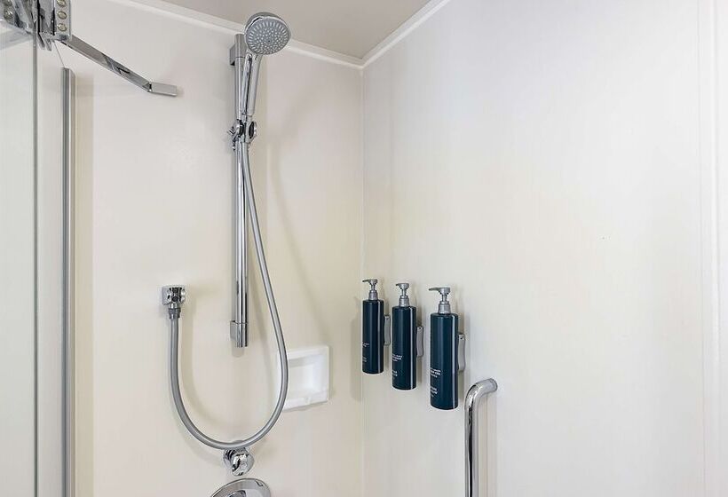 חדר סטנדרט עם מיטת קינג, Hilton Tokyo