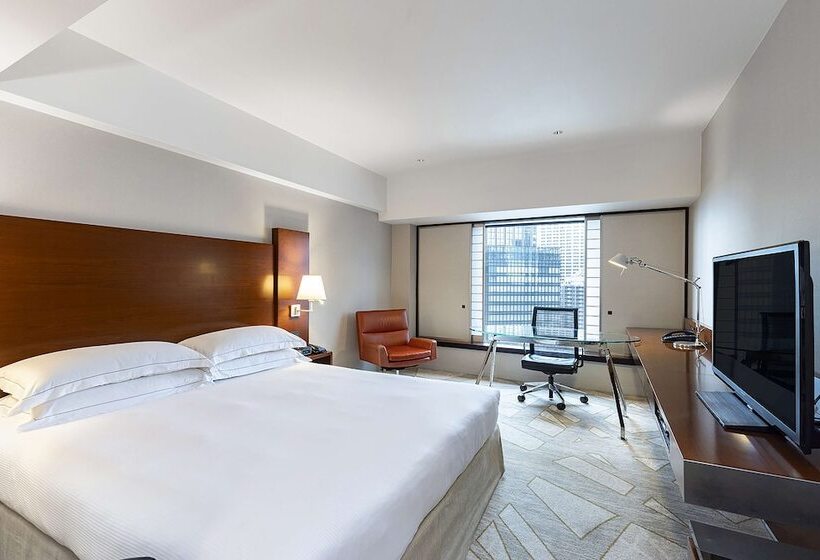 חדר סטנדרט עם מיטת קינג, Hilton Tokyo