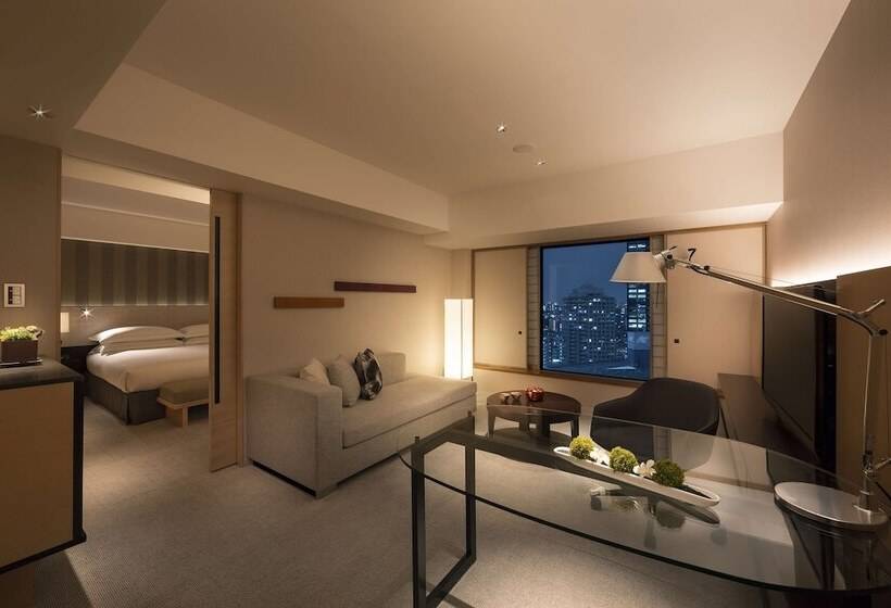 Executive Suite King Bed, Hilton Tokyo