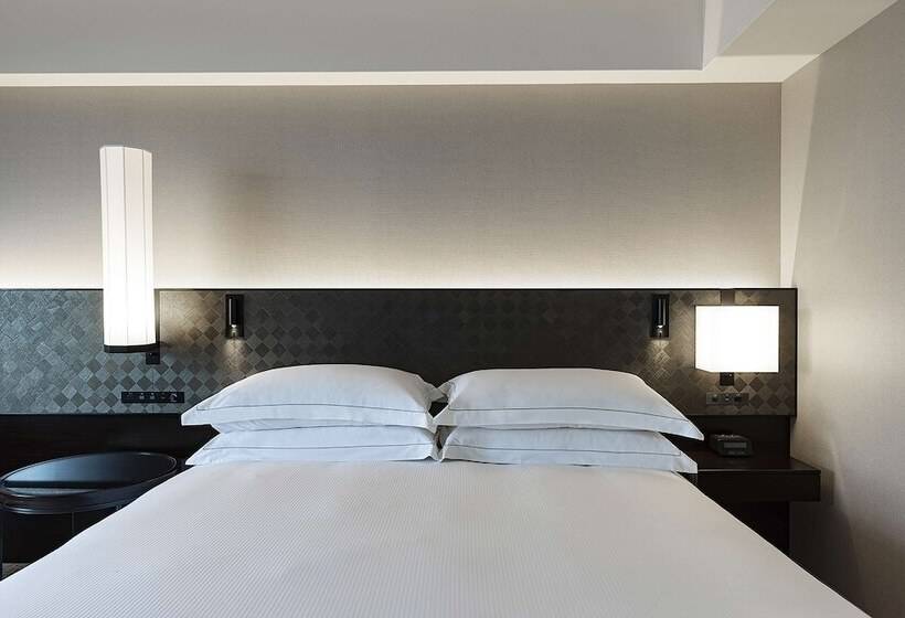 חדר דלוקס, Hilton Tokyo