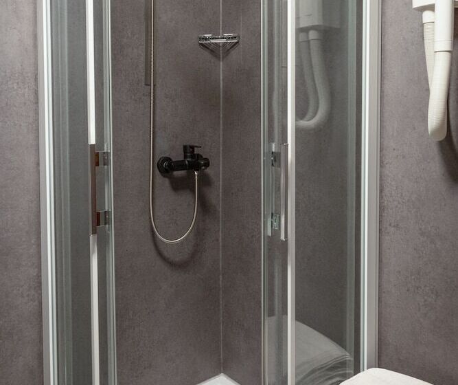 Camera Standard, Hostellerie Val Fleuri