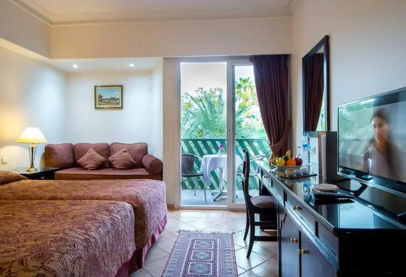 اتاق استاندارد, Kennedy Hospitality Resort