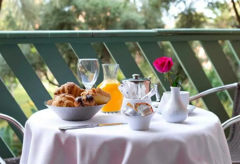 اتاق استاندارد, Kennedy Hospitality Resort