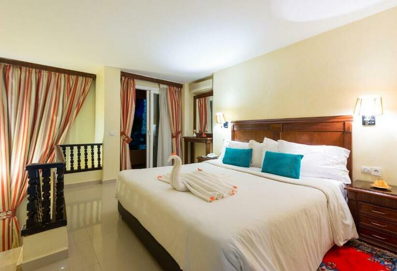 بانگلوی استاندارد, Kennedy Hospitality Resort