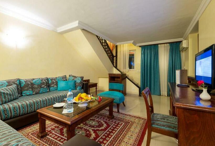 بانگلوی استاندارد, Kennedy Hospitality Resort