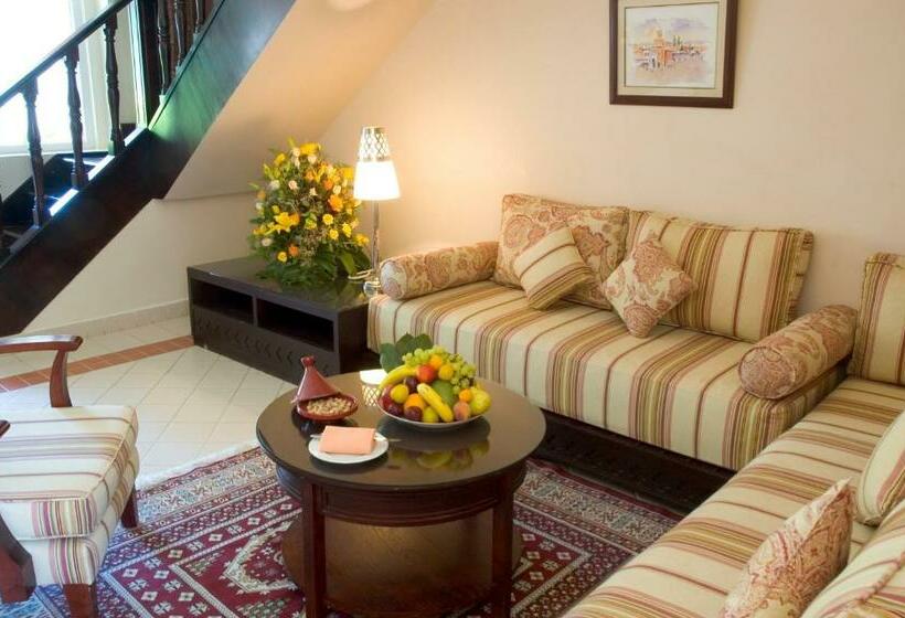 بانگلوی استاندارد, Kennedy Hospitality Resort