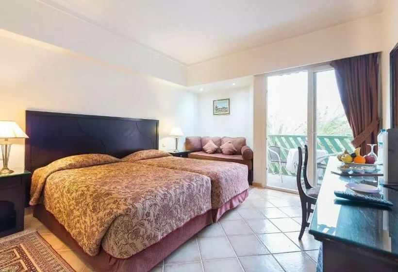 اتاق استاندارد یک نفره, Kennedy Hospitality Resort
