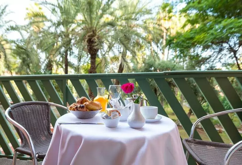 اتاق استاندارد یک نفره, Kennedy Hospitality Resort