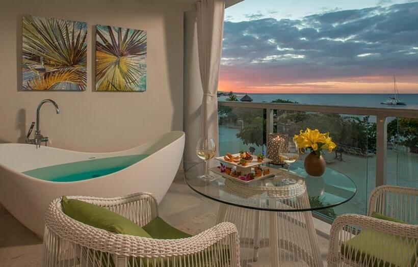 جناح, Sandals Montego Bay   All Inclusive Couples Only