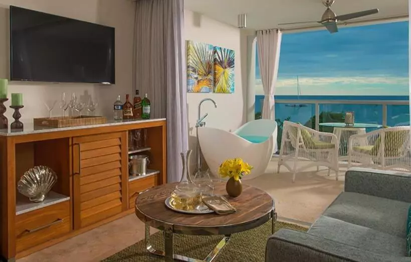 スイート, Sandals Montego Bay   All Inclusive Couples Only