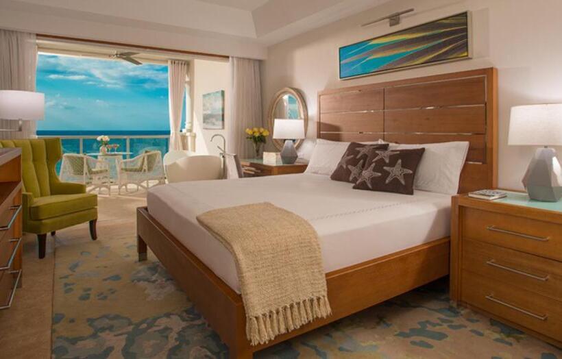 سوییت جونیور لوکس, Sandals Montego Bay   All Inclusive Couples Only
