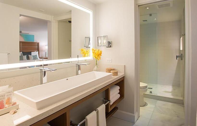 جناح مطلّ علي البحر, Sandals Montego Bay   All Inclusive Couples Only