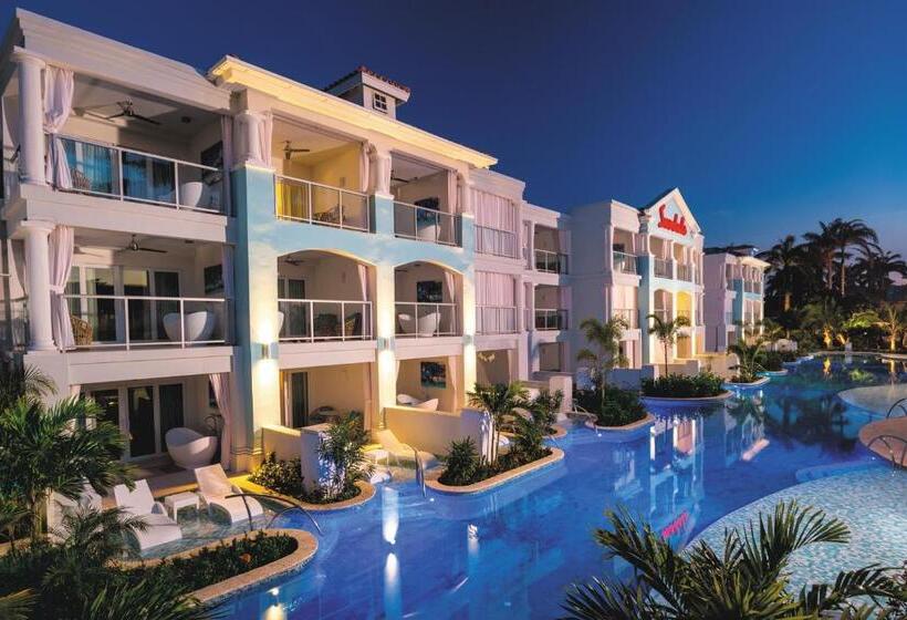 غرفة ديلوكس مطلّة علي البحر مزوَّدة بشُرفة, Sandals Montego Bay   All Inclusive Couples Only