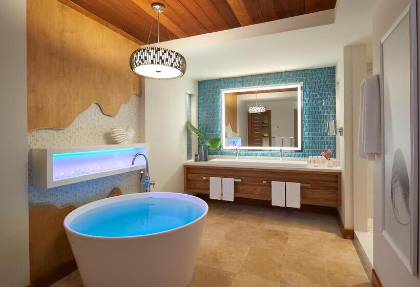 جناح مطلّ علي البحر, Sandals Montego Bay   All Inclusive Couples Only