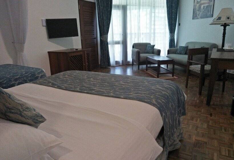 غرفة قياسية, Travellers Beach Hotel & Club