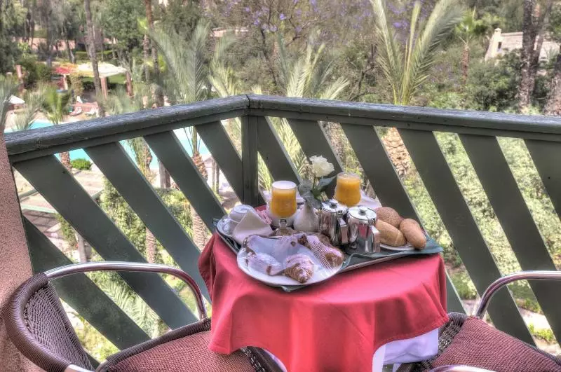 اتاق استاندارد یک نفره, Kennedy Hospitality Resort
