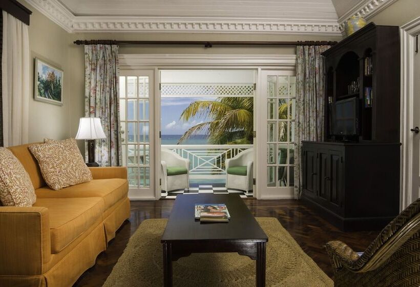 سوییت پرستیژ, Half Moon