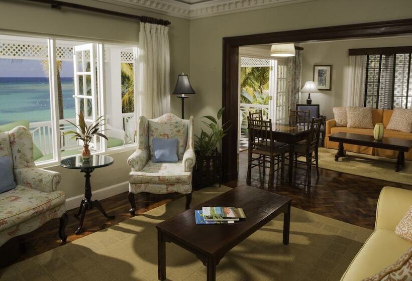 سوییت پرستیژ, Half Moon