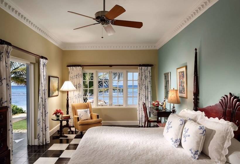 سوییت, Half Moon