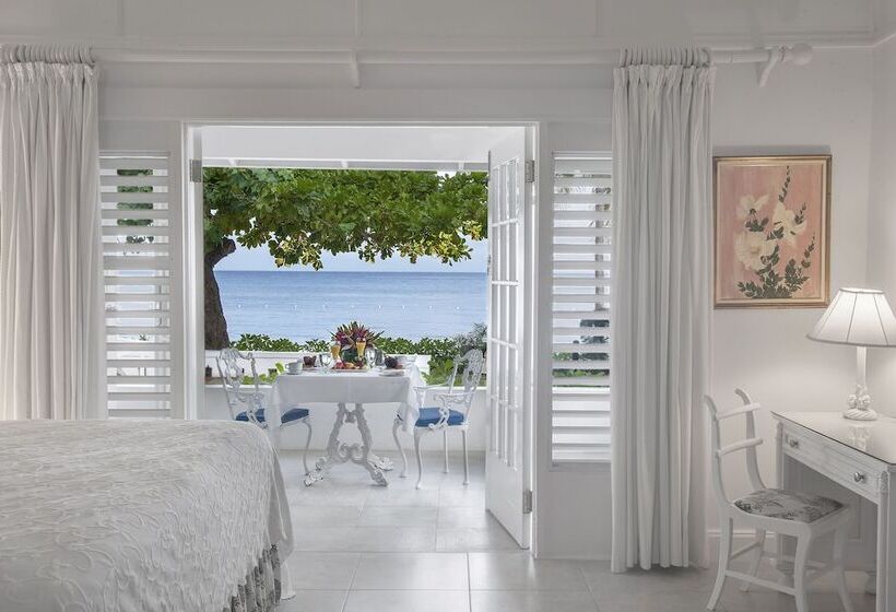 سوییت, Half Moon