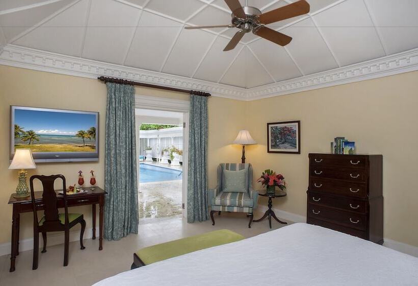 اتاق استاندارد با چشمانداز باغ, Half Moon