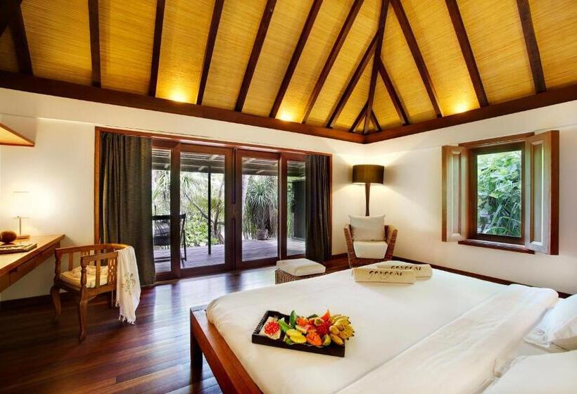 ویلای 1 خوابه, Gangehi Island Resort & Spa