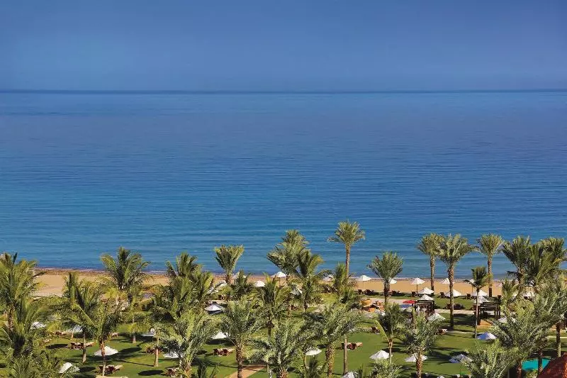 اتاق لوکس با چشمانداز دریا, Al Bustan Palace, A Ritzcarlton