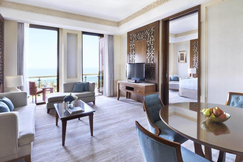 Президентский Люкс, Al Bustan Palace, A Ritzcarlton