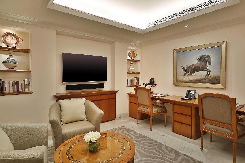 Президентский Люкс, Al Bustan Palace, A Ritzcarlton