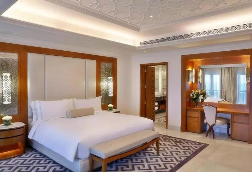 سوئیت پرزیدنت, Al Bustan Palace, A Ritzcarlton