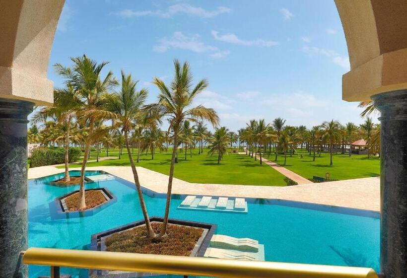 اتاق لوکس با چشمانداز استخر, Al Bustan Palace, A Ritzcarlton