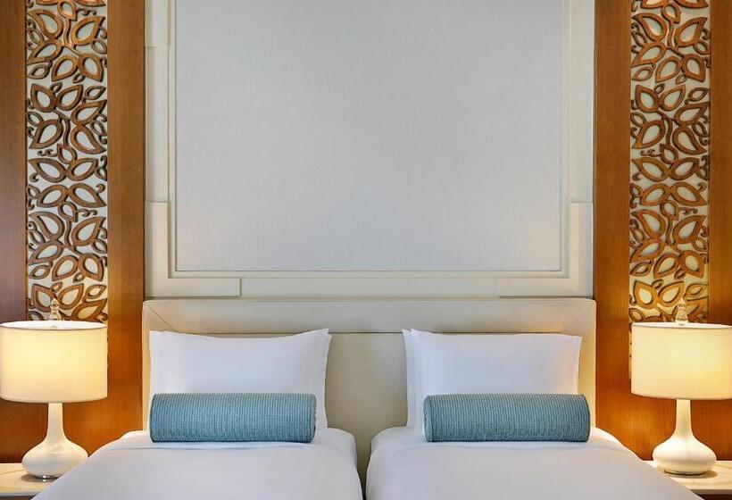 Президентский Люкс, Al Bustan Palace, A Ritzcarlton