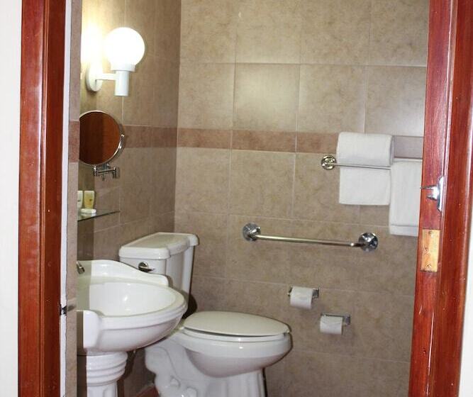 Номер Стандарт 2 Двуспальные Кровати, Best Western  Majestic