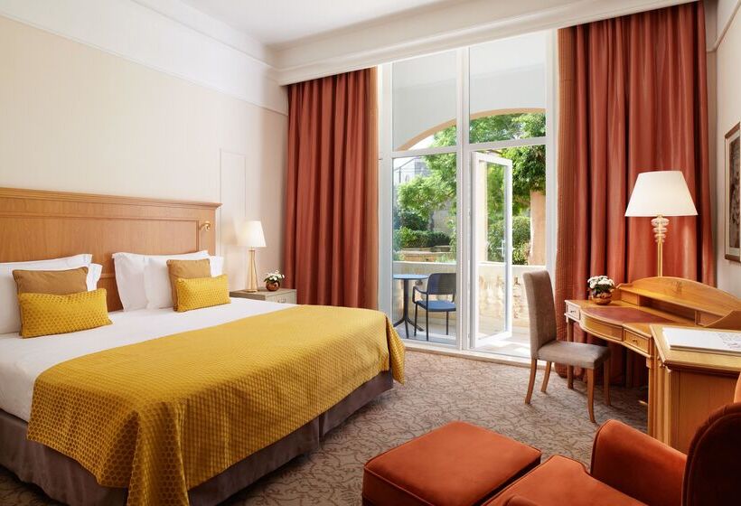 سوییت اجرایی, Corinthia Palace Malta