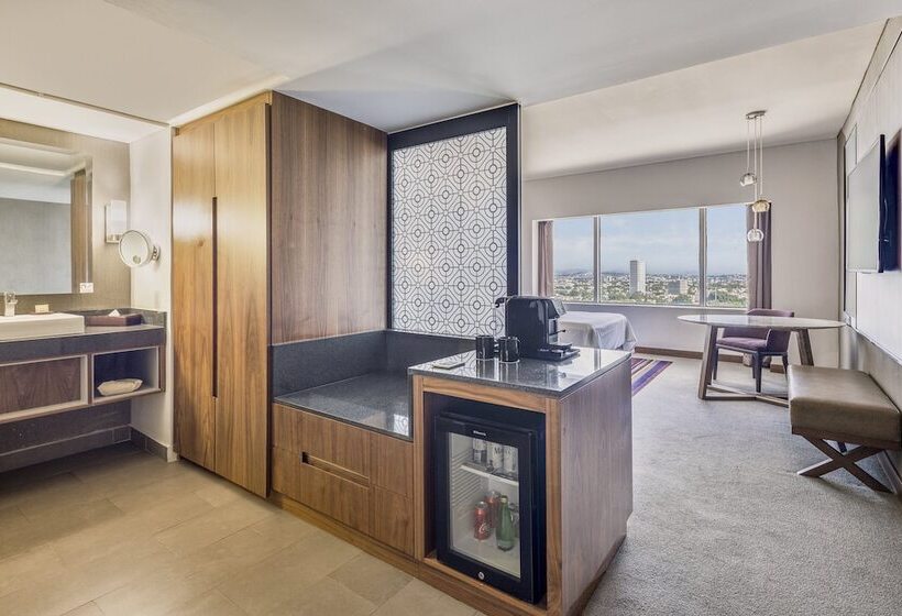 חדר קלאב, Fiesta Americana Guadalajara