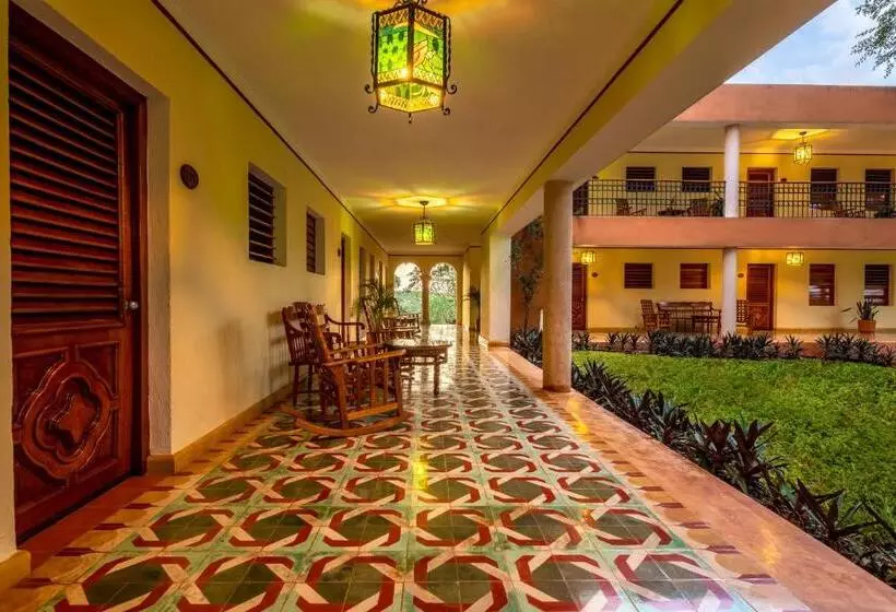 スーペリアールーム, Hacienda Uxmal Plantation & Museum