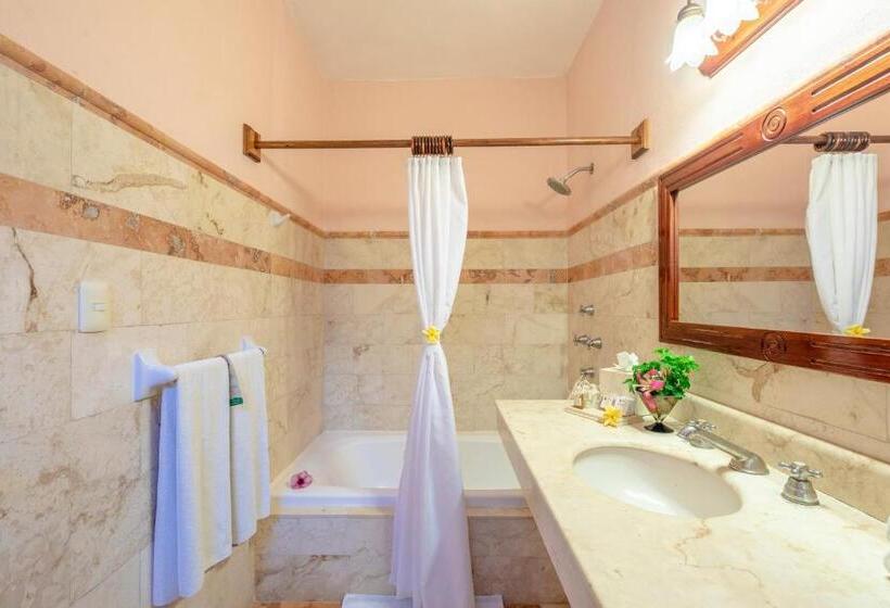 スーペリアールーム, Hacienda Uxmal Plantation & Museum